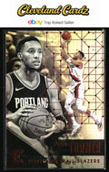 2017-18 Panini Essentials #47 Evan Turner