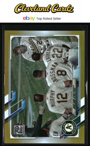 2021 Topps #392 Oakland Athletics Gold Foil